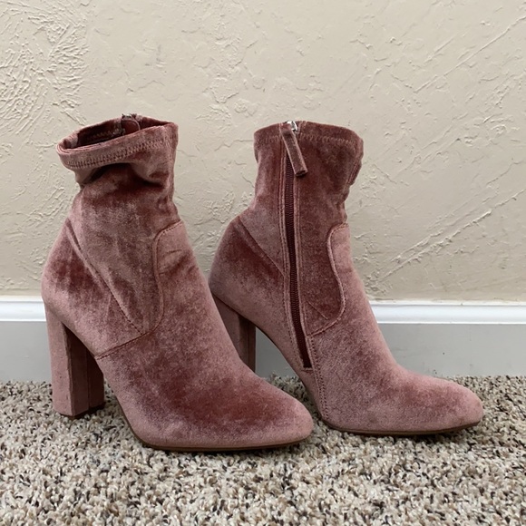 Steve Madden Blush Velvet Edit boots - Picture 3 of 5